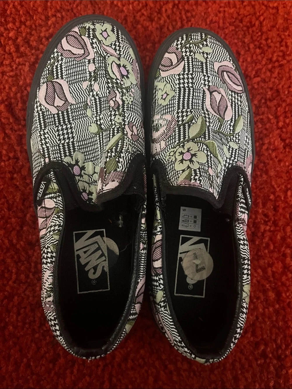 Vans Women's Slip-On Sneakers in Pink, Green & Black Floral Plaid platform - Picture 1 of 4